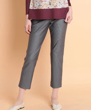 ダークグレーの代表画像