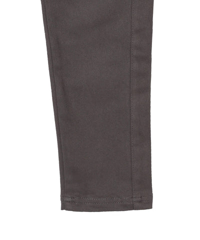 DENIMUS ストレッチツイルエンボス加工入りスリムパンツ
