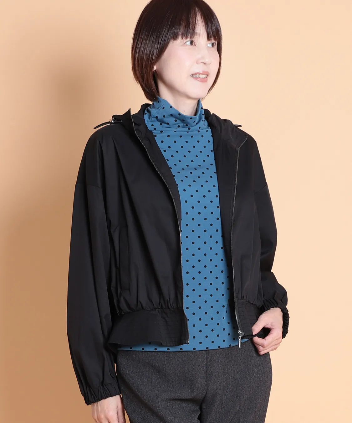 ペプラムフーディー　セラビ(C'EST LA VIE)