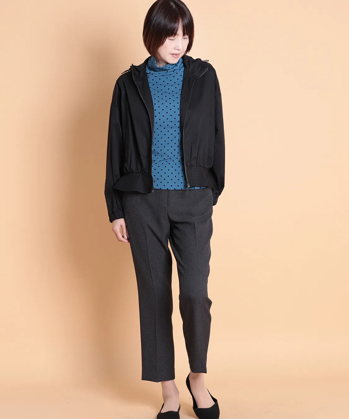 ペプラムフーディー　セラビ(C'EST LA VIE)