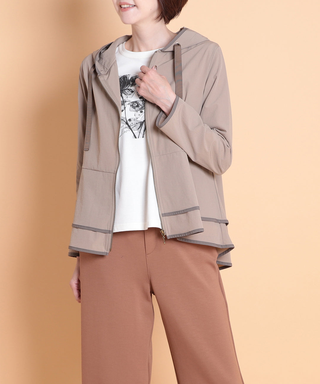 ちゃた　　マークアンドロナ　ベージュ　ニットジャケット　Ｍ　美品 ちゃた マークアンドロナ ベージュ ニットジャケット M 美品 MARK