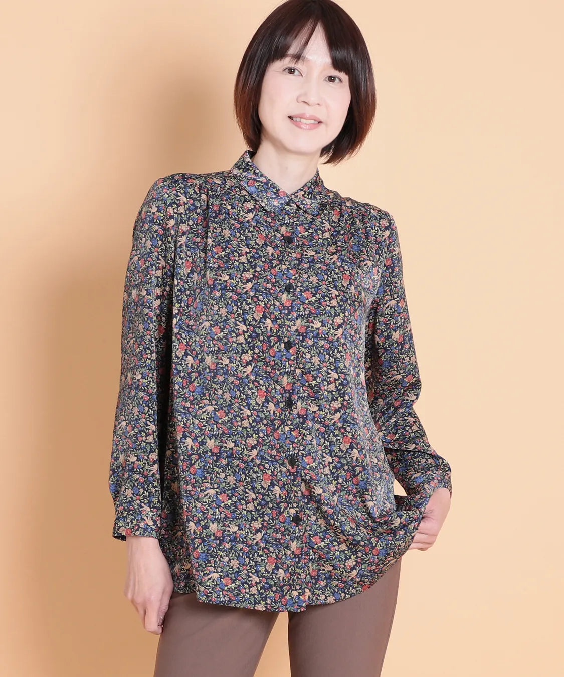 リバティ バードソングブライトスエートロングブラウス SAVOIR (サヴォア)