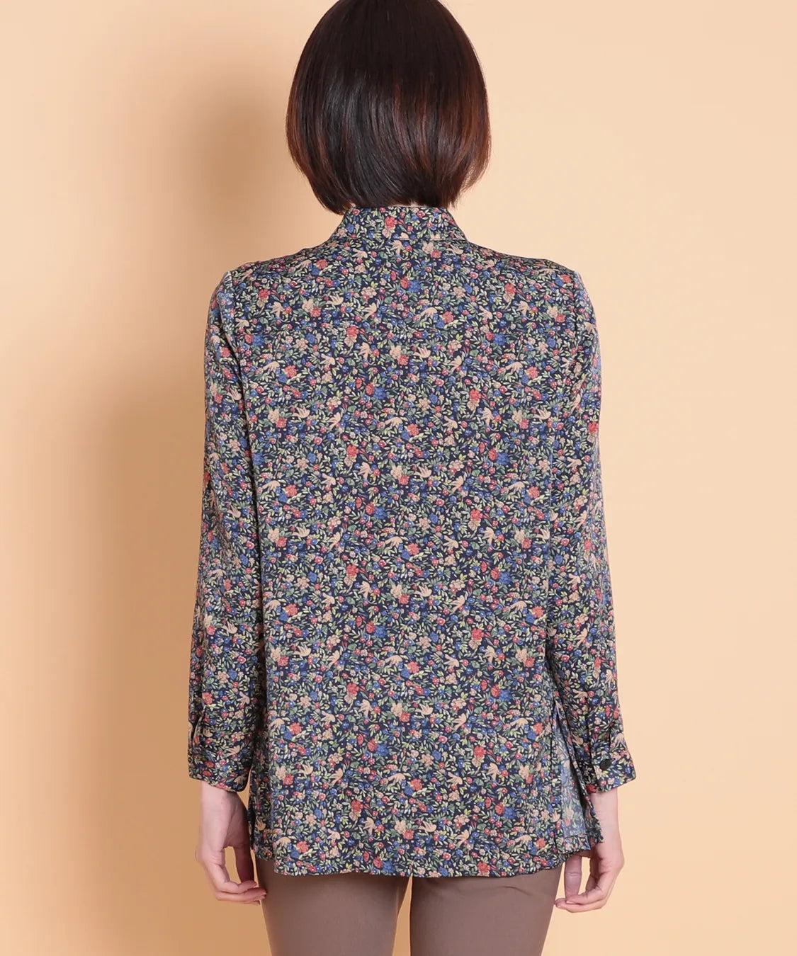 リバティ バードソングブライトスエートロングブラウス SAVOIR (サヴォア)